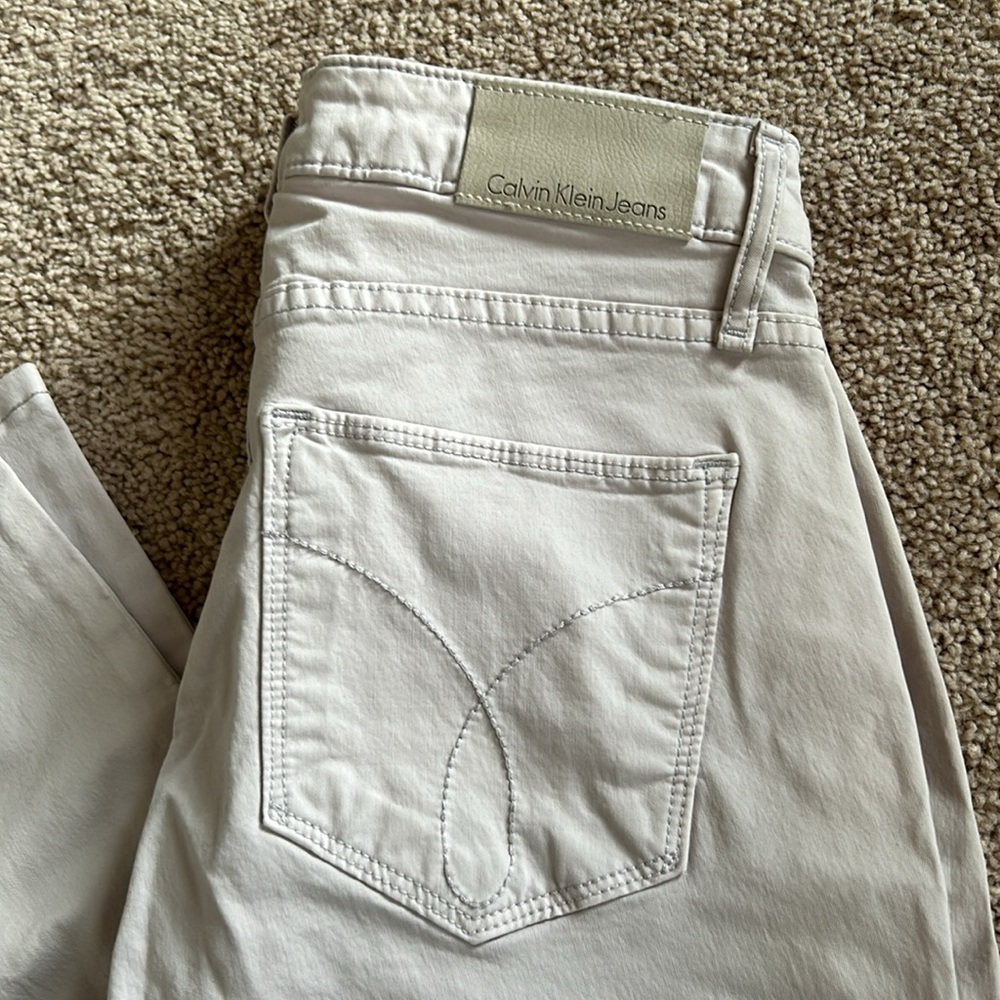 Calvin Klein Jeans - Picture 2 of 6